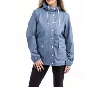 LIV OUTDOOR London Short Slicker Coat